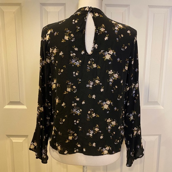 American Eagle black floral print top size S - Picture 2 of 5